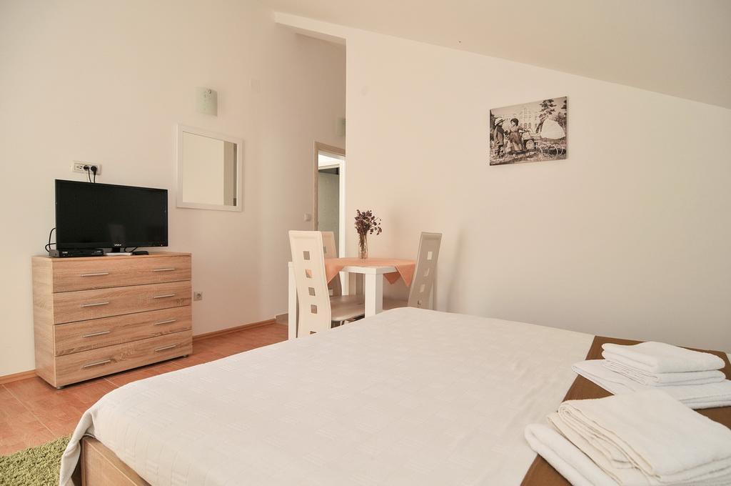 Apartmani P&M Tivat Ngoại thất bức ảnh